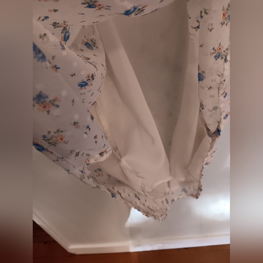 LOFT Floral Ruffle Blouse - Cream - Picture 4 of 5